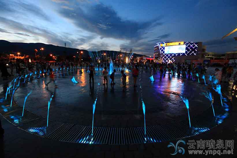 云南省保山市五洲國際廣場音樂噴泉