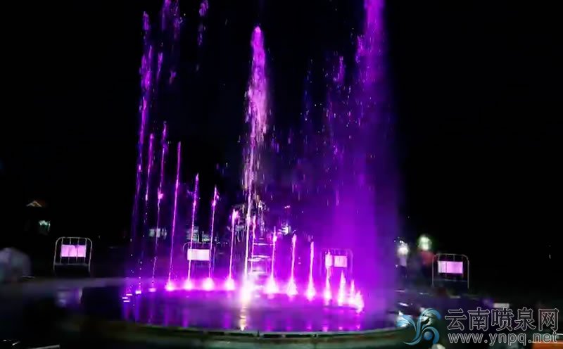 云南噴泉工程—娜允古鎮廣場音樂噴泉